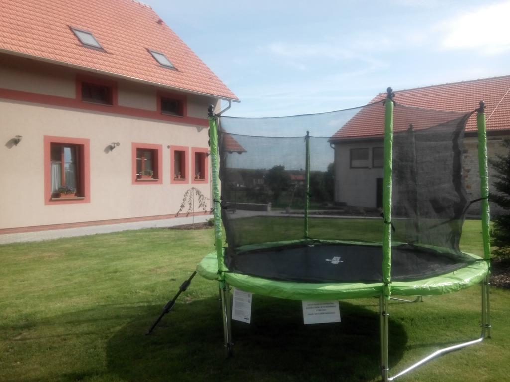 Agropenzion U Bartousku Malikovice ภายนอก รูปภาพ