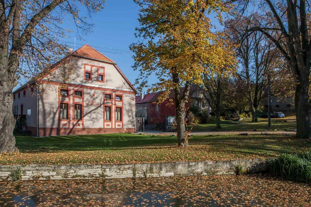 Agropenzion U Bartousku Malikovice ภายนอก รูปภาพ